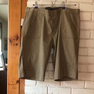 Calvin Klein Jeans Khaki Bermuda Shorts Size 14 NWOT